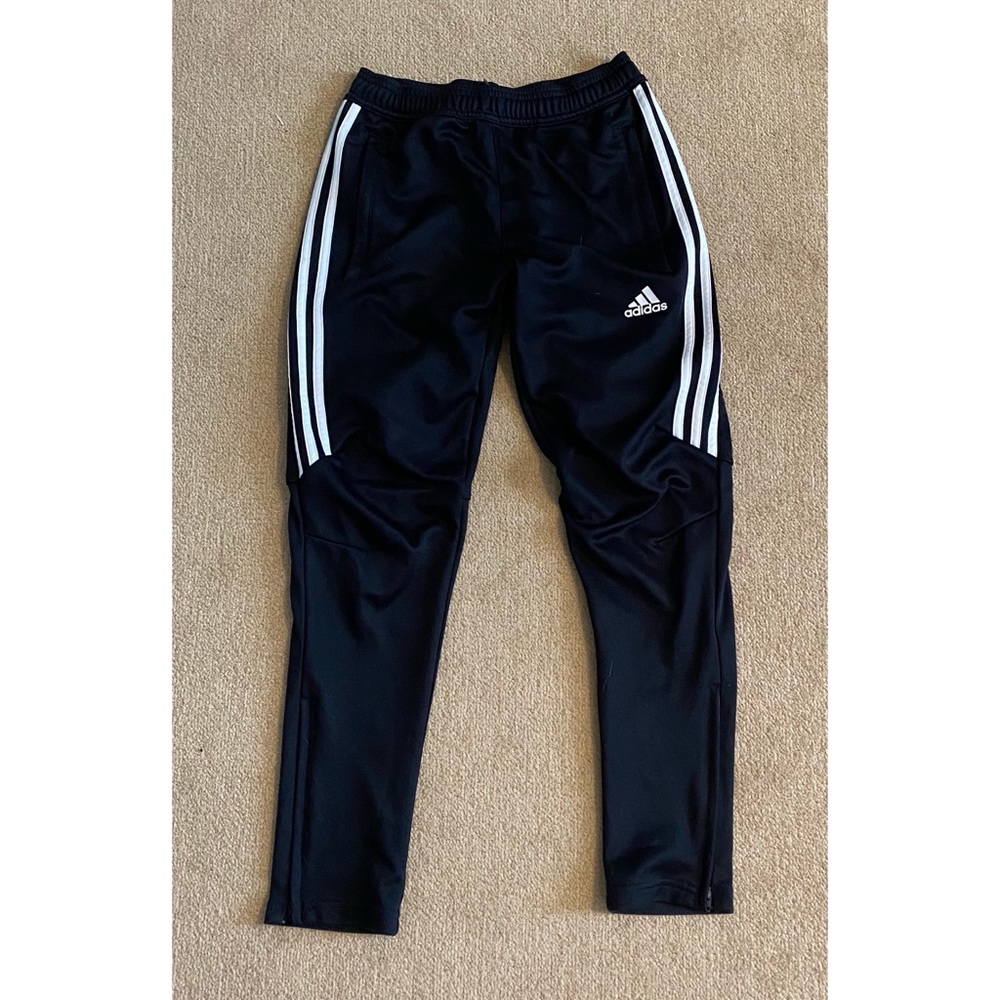 Addis’s Tiro 17 Pants